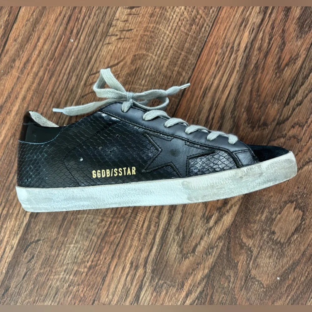 Golden Goose Sneaker 37 Women's
 **ONE SINGLE RIGHT SHOE ONLY** - Picture 4 of 16